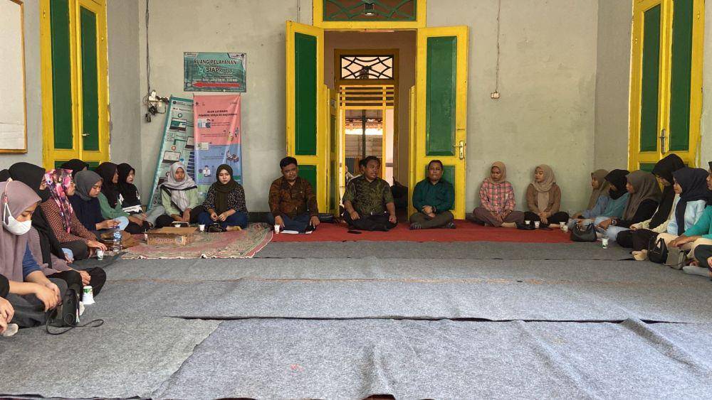 Pembekalan dan Pelepasan Warga KITB di Anjungan Siap Kerja KITB, Batang, Jawa Tengah, Minggu (8/10/2023). (Dok. Kemnaker)