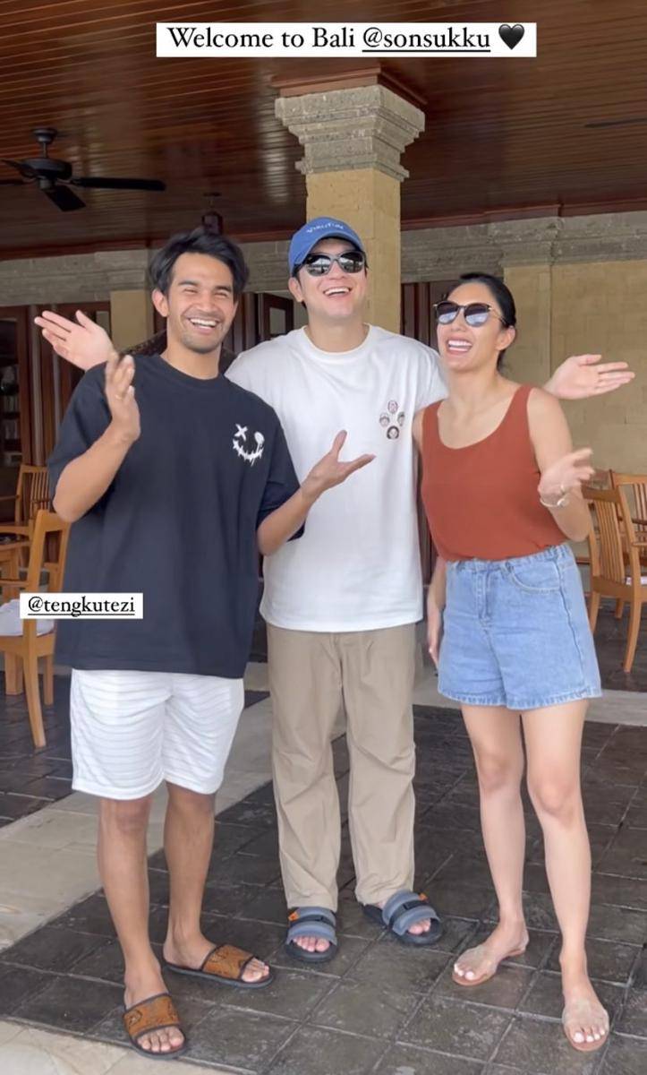 potret Tyas Mirasih dirangkul Son Suk Gu (Instagram.com/tyasmirasih)