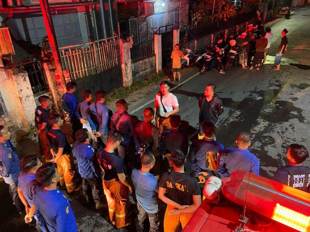 Kebakaran oleh ODGJ di Teluk Betung Selatan Bandar Lampung. (IDN Times/Istimewa)