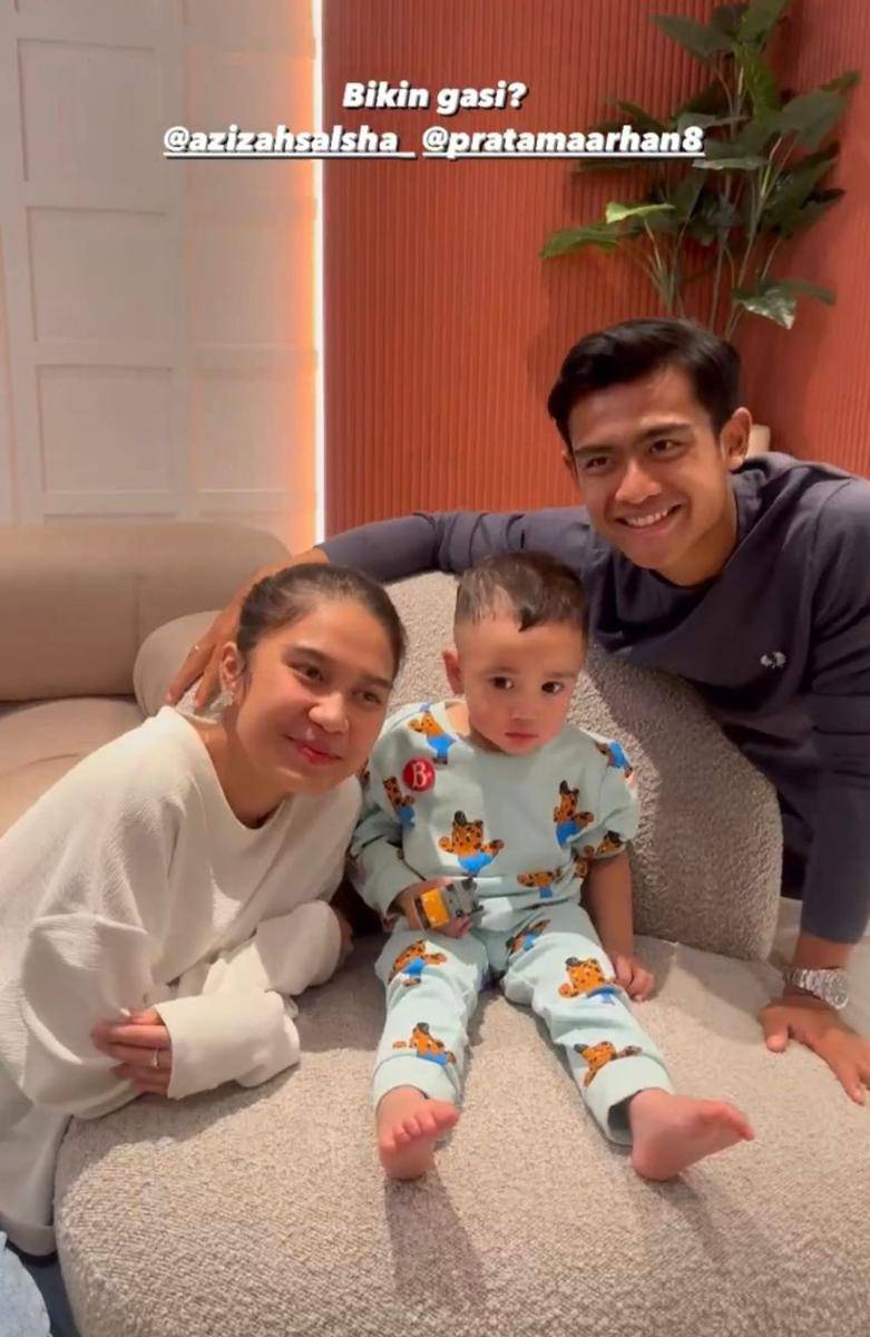 Azizah dan Arhan (instagram.com/fuji_an)