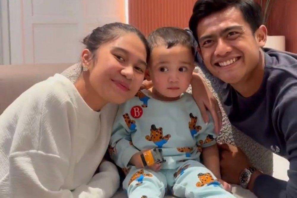 Azizah dan Arhan (instagram.com/fuji_an)