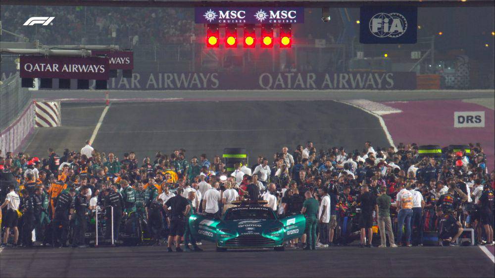 Suasana starting grid sebelum balapan GP Qatar musim 2023. (twitter.com/F1)