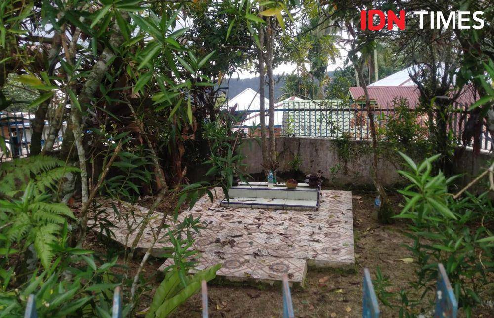 Makam Labu Kuning yang berada di dekat Tugu Juang 45 (IDN Times/Eko Agus Herianto)