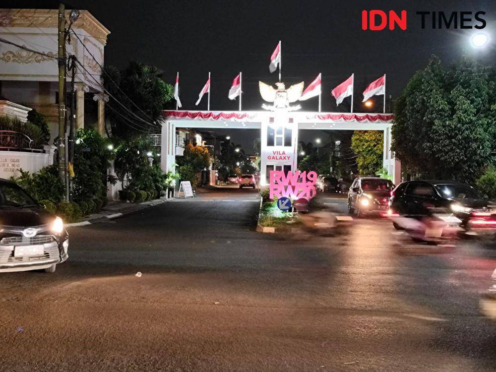 Gerbang Vila Galaxy, Kota Bekasi. (IDN Times/Imam Faishal)