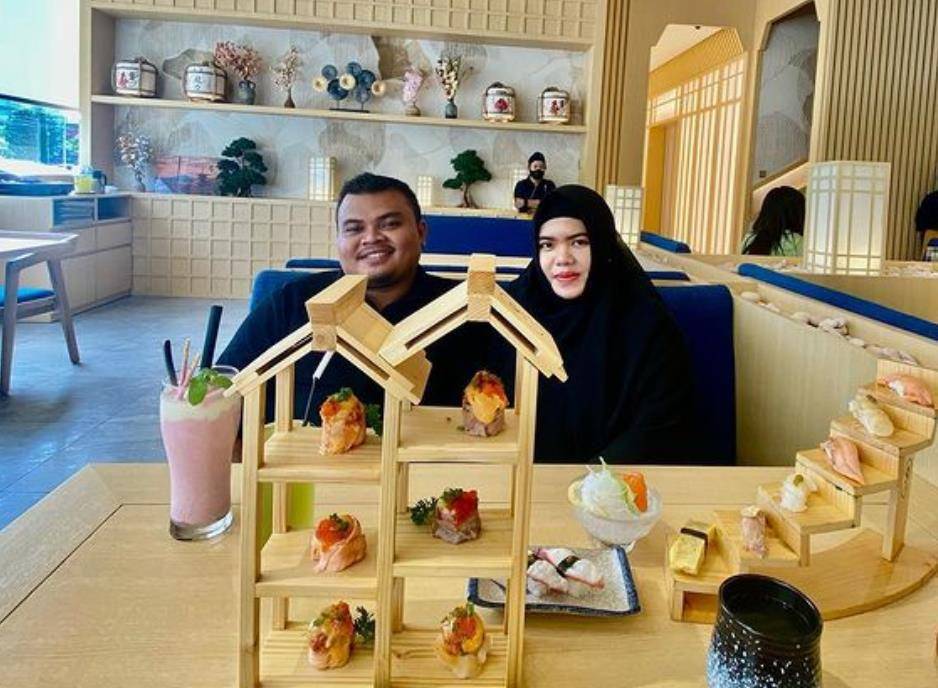 Okinawa Sushi (instagram.com/amiramakiyah)