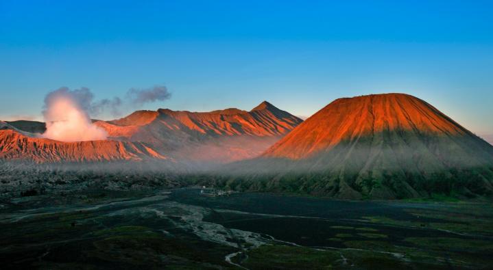 10 Tempat di Indonesia untuk Menikmati Sunrise yang Spektakuler