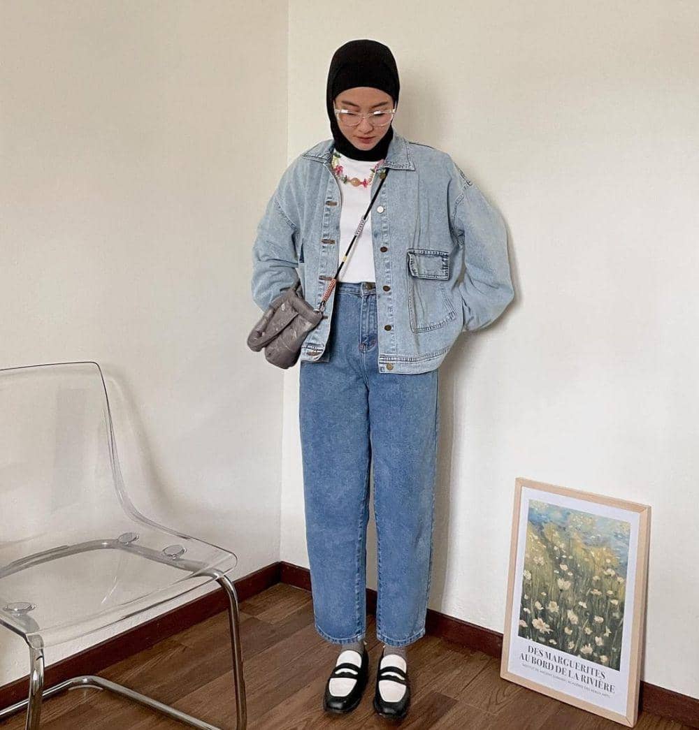 ide outfit pakai denim jacket ala Inas Rana (instagram.com/inasrana)