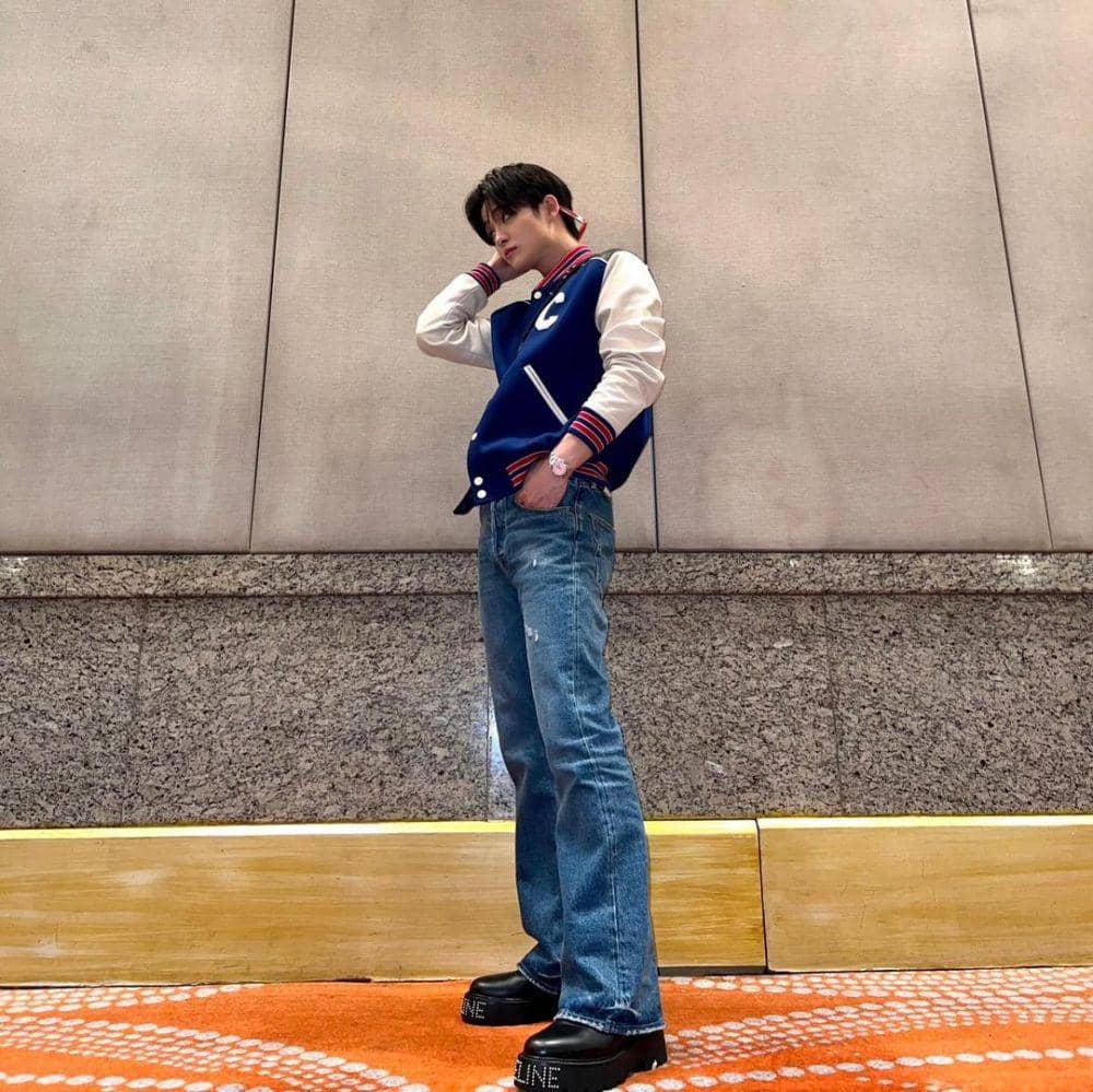 outfit cerah ala Jihoon TREASURE (instagram.com/yg_treasure_official)