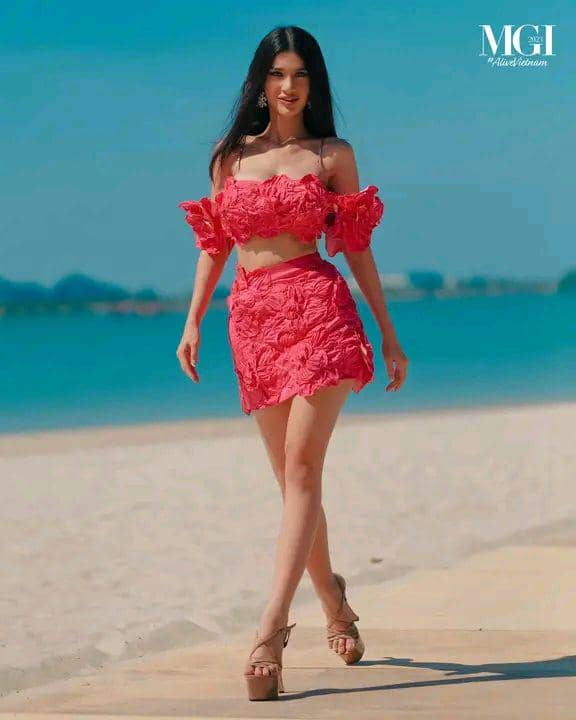 Potret Finalis Miss Grand International 2023 di Vietnam Beauty Fashion Fest (Facebook.com/Miss Grand International)