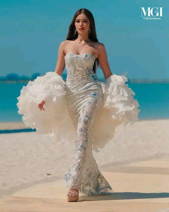 Potret Finalis Miss Grand International 2023 di Vietnam Beauty Fashion Fest (Facebook.com/Miss Grand International)