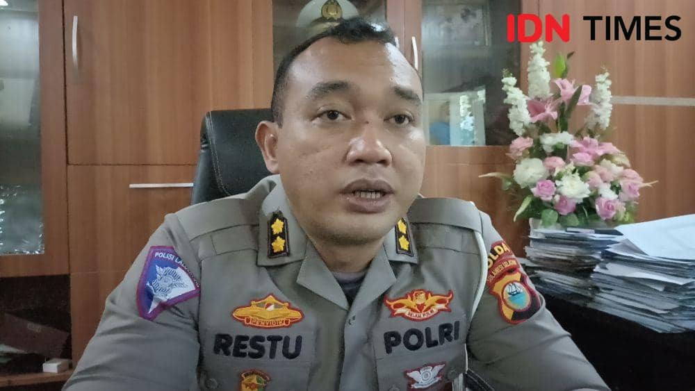 Kasubdit Regident Ditlantas Polda Sulsel, AKBP Restu Widjayanto. (Dahrul Amri/IDN Times Sulsel)