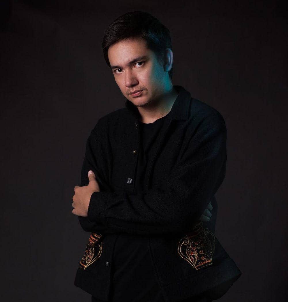 Adipato Dolken (instagram.com/adipati)