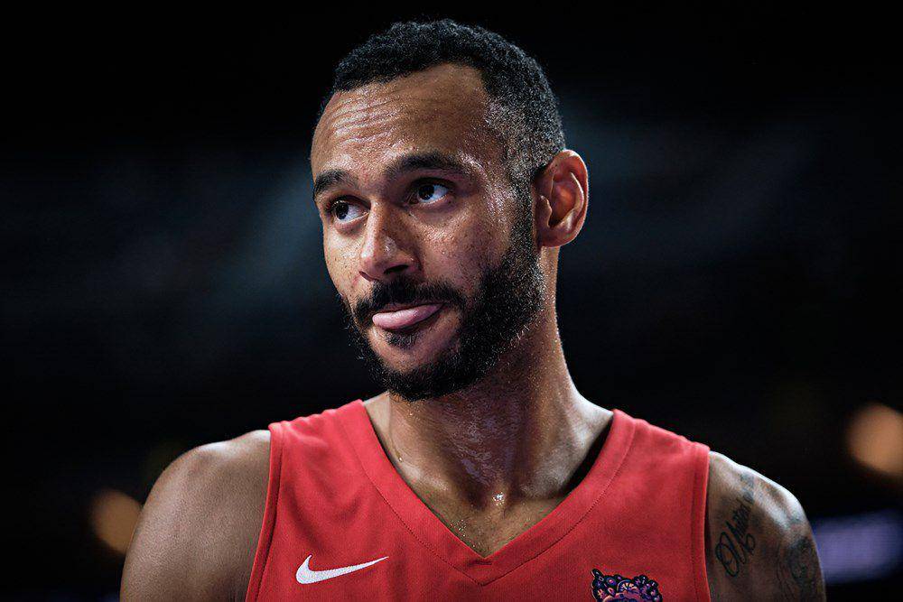 Adam Hanga (fiba.basketball)