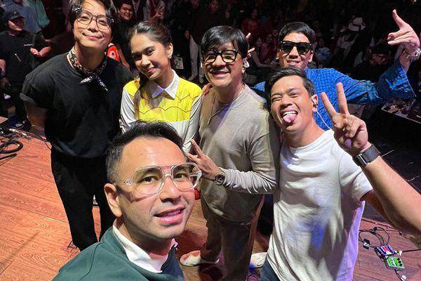 Andre Taulany and Friend di Ultah Azizah (Instagram.com/raffinagita1717)