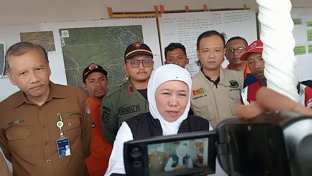 Khofifah Indar Parawansa, Gubernur Jatim saat kunjungi Posko Karhutla di Ngiliran Magetan/ IDN Times/ Riyanto