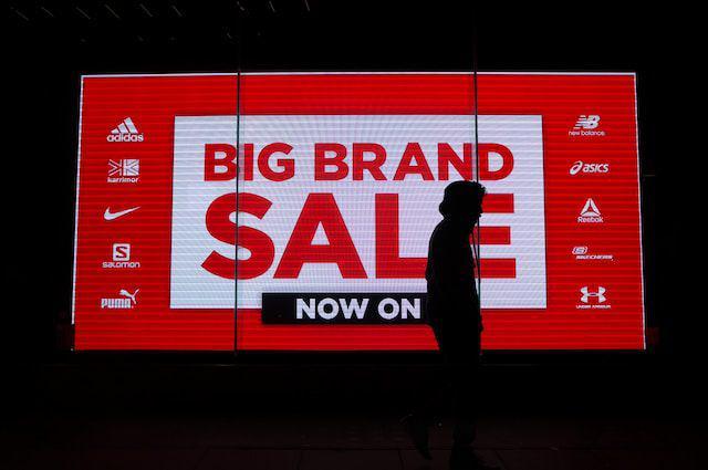 Banyak Rayuan Promo di Akhir Tahun, Ini Tips Sukses Belanja Flash Sale