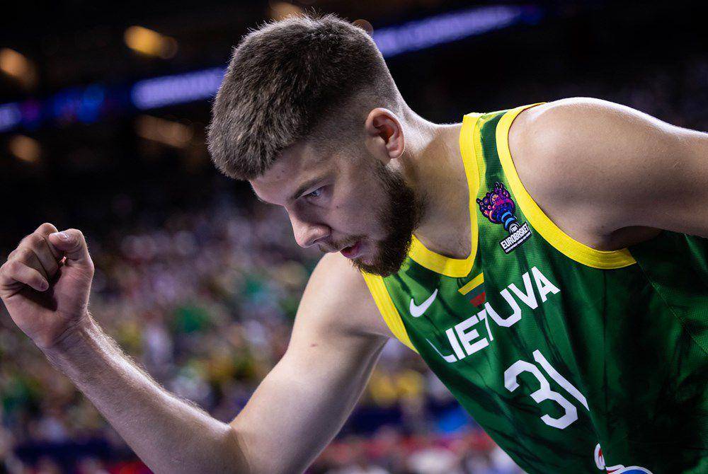 Rokas Giedraitis (fiba.basketball)