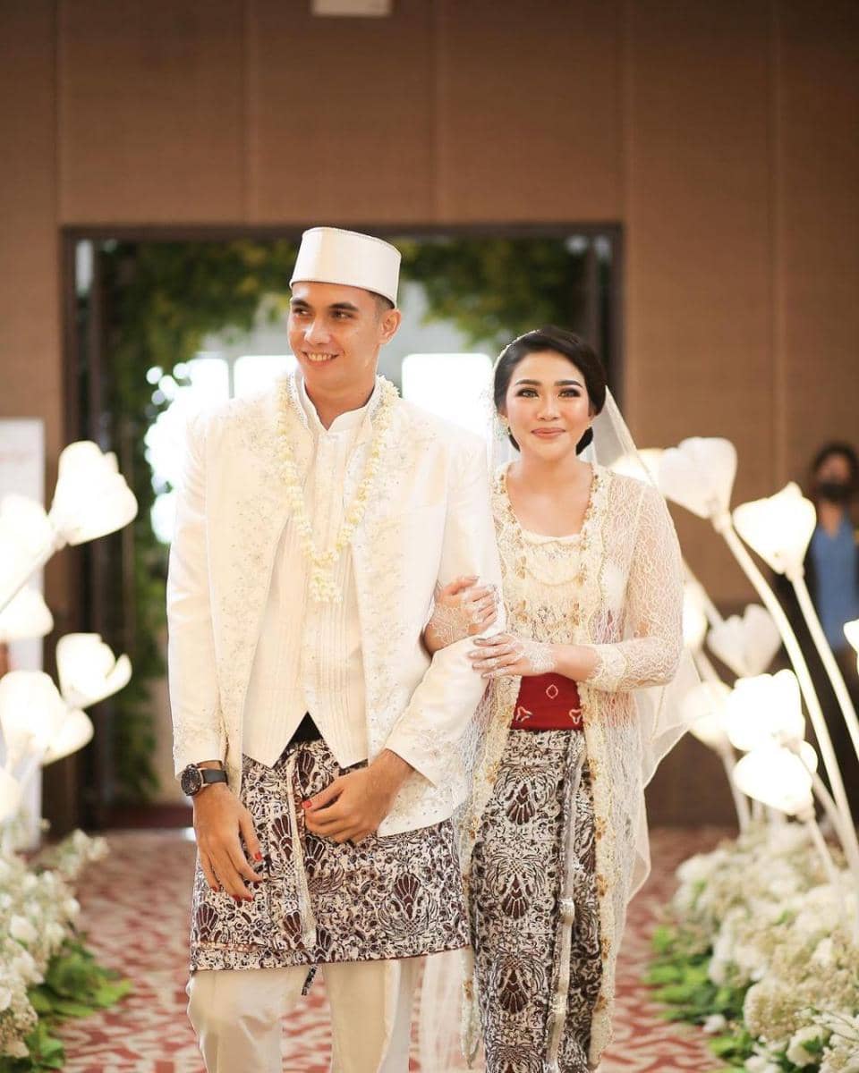 potret Nadeo Argawinata dan istri (instagram.com/nadeowinataa/)