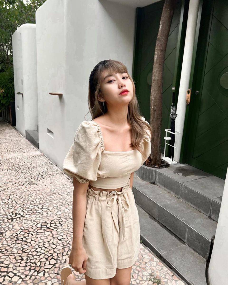 ide outfit one set ala Ghea Indrawari (instagram.com/gheaindrawari)