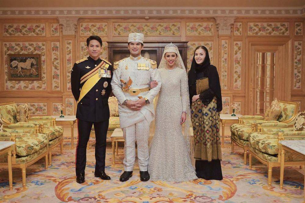 OOTD Dayang Anisha Rosnah. (instagram.com/tmski)