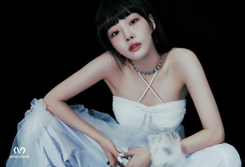7 Potret Terbaru Chungha Setelah Teken Kontrak dengan MORE VISION