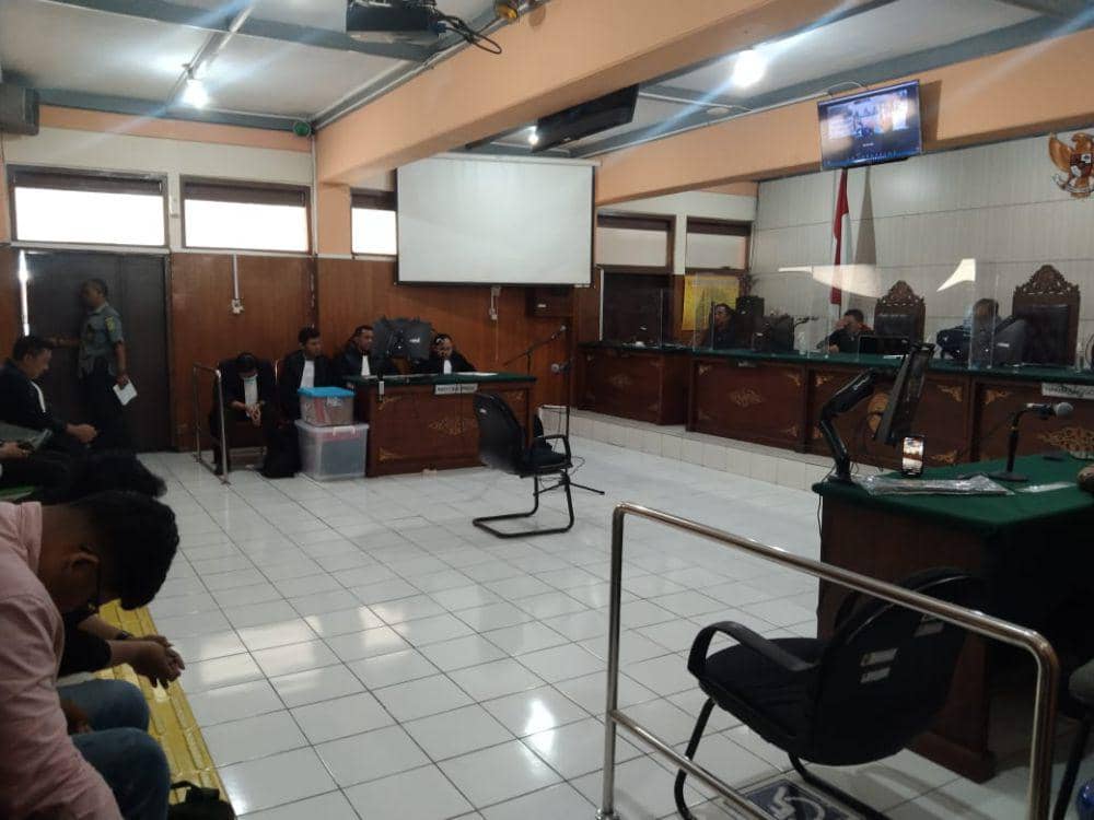 Jalannya sidang pembacaan putusan terhadap 8 terdakwa pengerusakan kantor Arema FC. (IDN Times/Rizal Adhi Pratama)