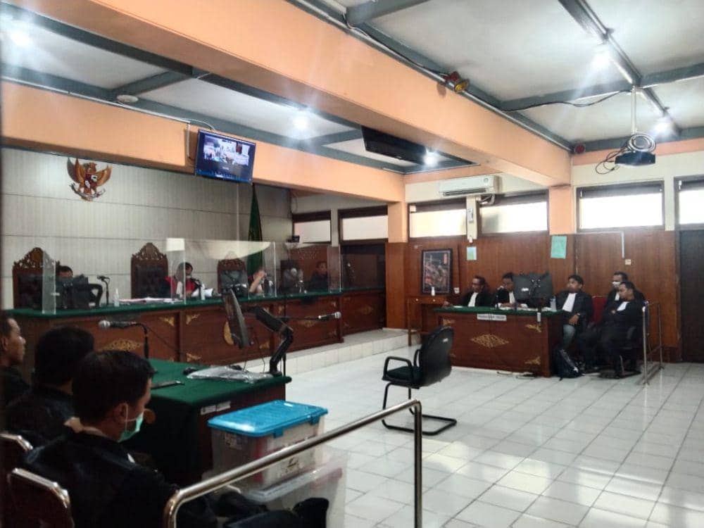 Jalannya sidang pembacaan putusan terhadap 8 terdakwa pengerusakan kantor Arema FC. (IDN Times/Rizal Adhi Pratama)