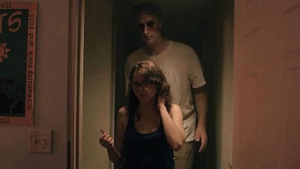 It Follows (dok. Two Flints/It Follows)
