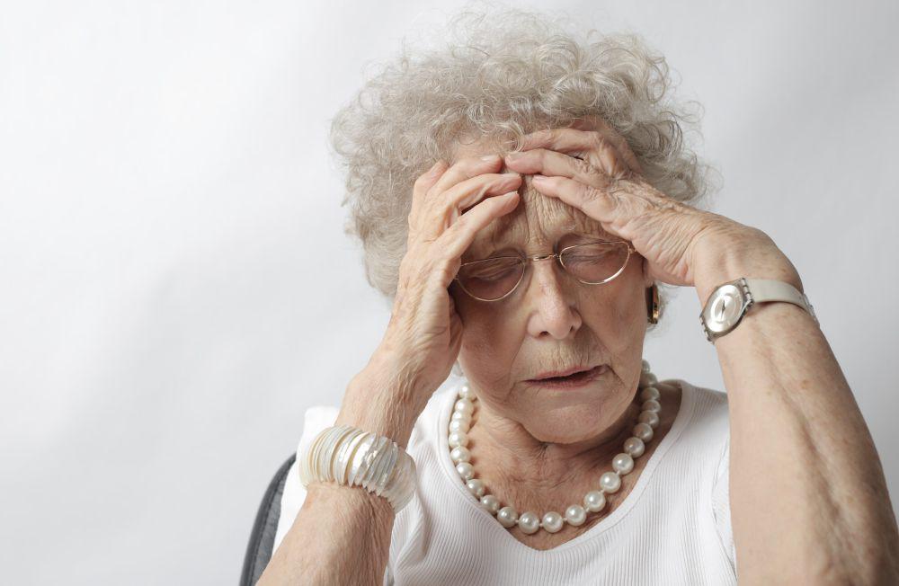 5 Tips Tetap Tenang dan Sehat saat Menopause