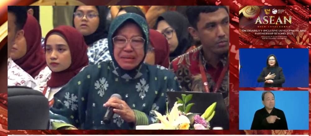 Menteri Tri Rismaharini dalam Forum AHSF di Makassar, Selasa (11/10/2023)/Youtube Kemensos