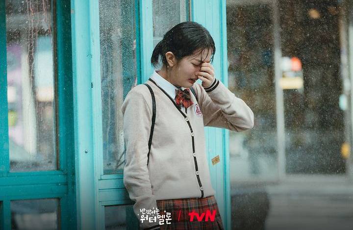 Shin Eun Soo sebagai Yoon Cheong Ah di drakor Twinkling Watermelon (instagram.com/tvn_drama)