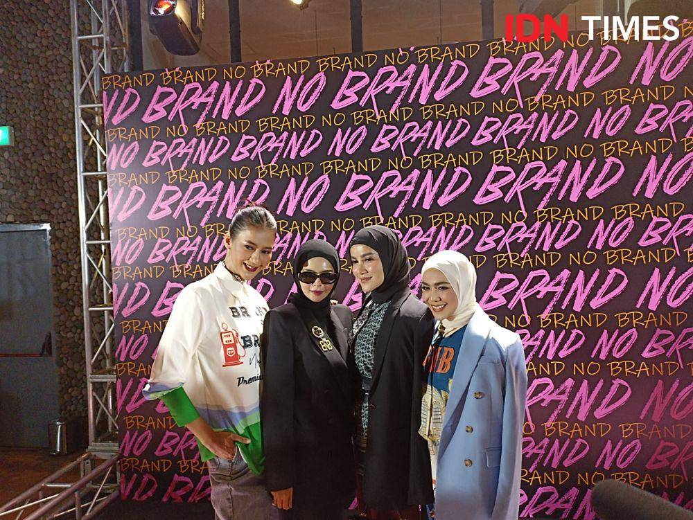 Peluncuran koleksi Brand No Brand New York x Paula Verhoeven di The Orient Hotel. 11 Oktober 2023. (IDN Times/M. Tarmizi Murdianto)