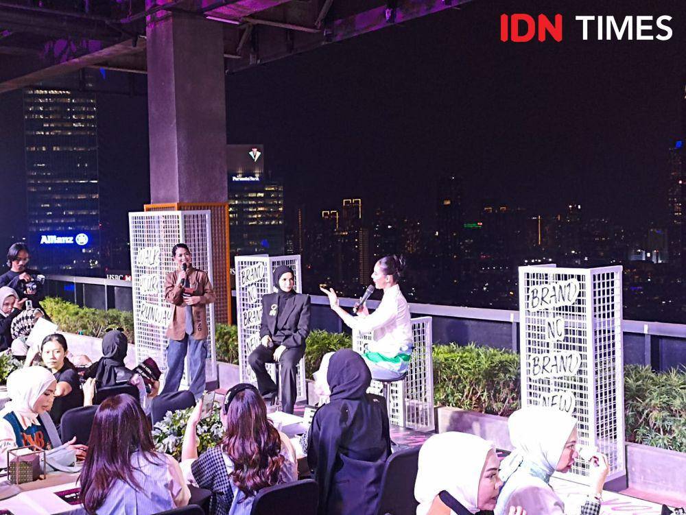 Peluncuran koleksi Brand No Brand New York x Paula Verhoeven di The Orient Hotel. 11 Oktober 2023. (IDN Times/M. Tarmizi Murdianto)