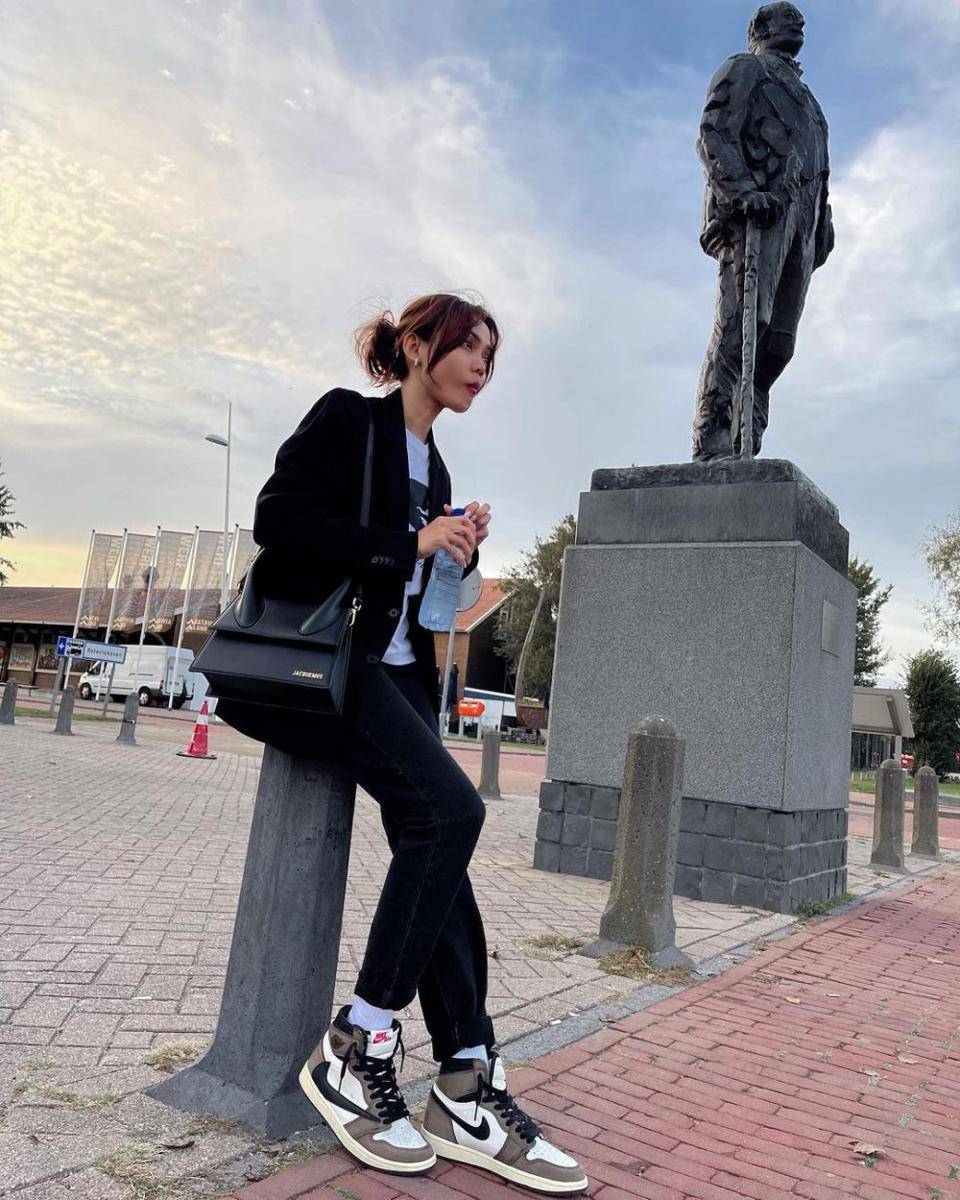 ide gaya streey style Rina Nose (instagram.com/rinanose16)