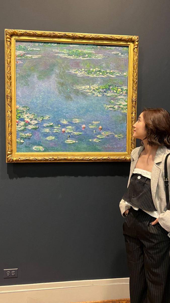 potret Febby Rastanty jalan-jalan ke museum di Chicago (instagram.com/febbyrastanty)
