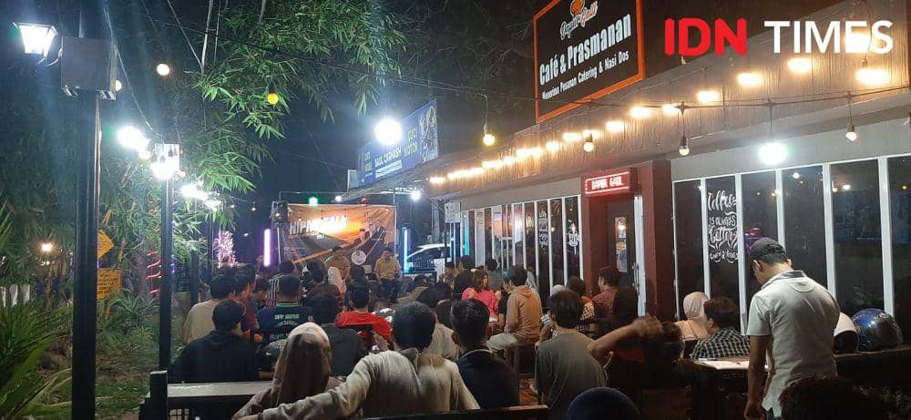 HIPMI Sulsel Cari 10 Mahasiswa untuk Diberi Gerobak Usaha. (IDN Times/Dahrul Amri)