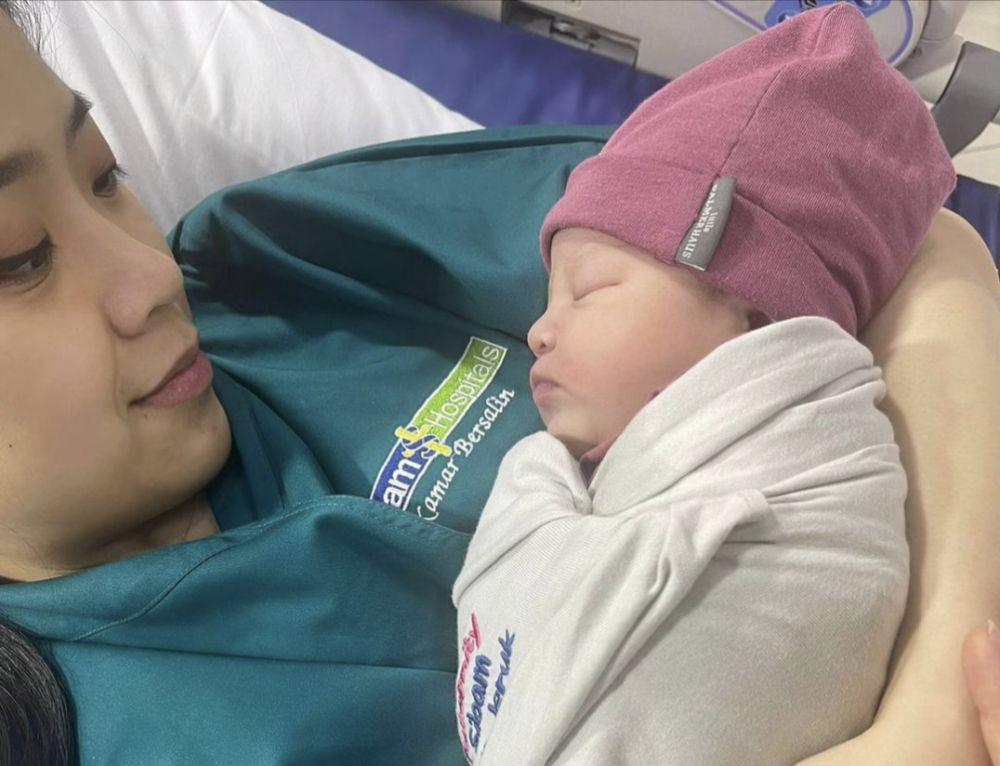 Arti Nama Anak Pertama Jessica Tanoe, Jadi Keluarga Tripel J