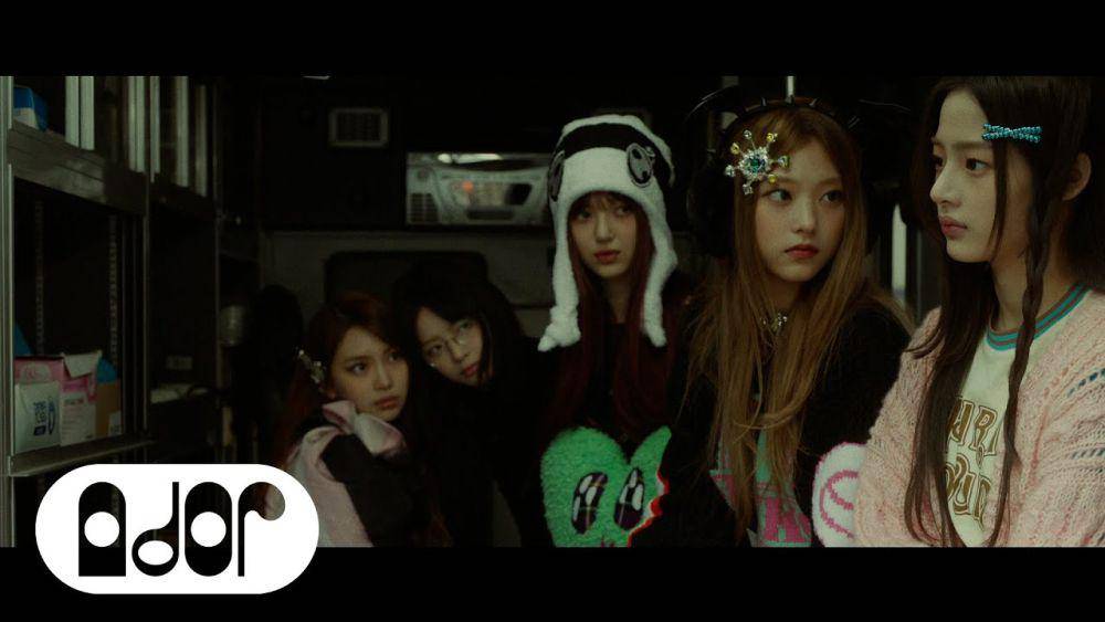 cuplikan MV "OMG" dari NewJeans (youtube.com/HYBE LABELS)