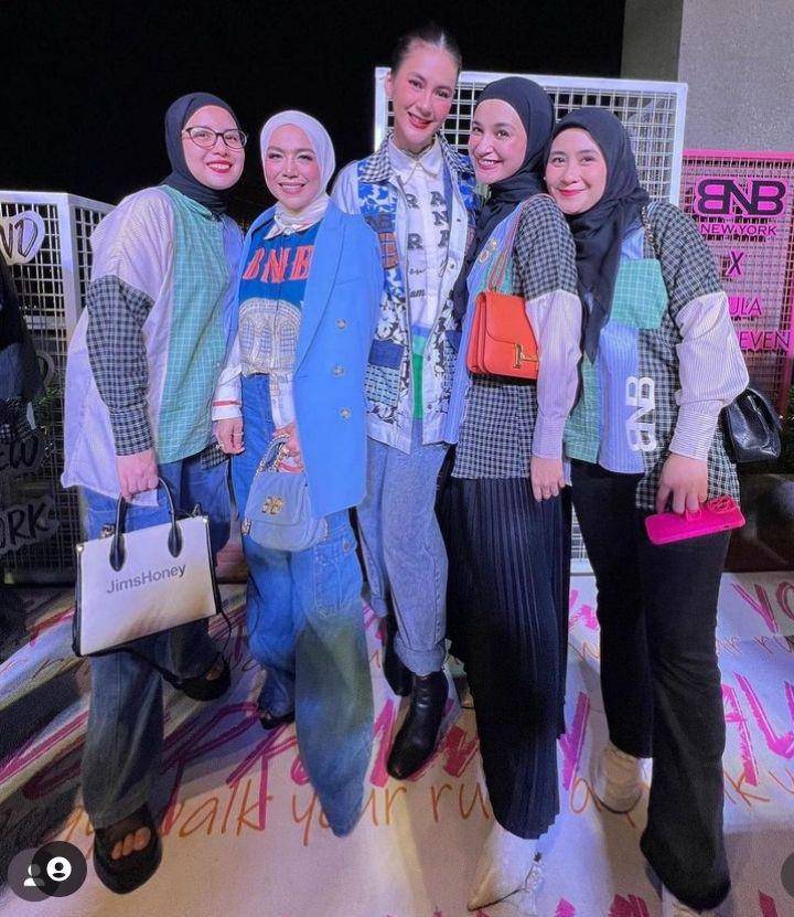 Artis hadiri launching produk Paula (Instagram.com/ryana_dea)