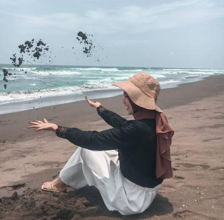 Pantai Happy Ayam Putih Kebumen: Lokasi, Rute, dan Tips Wisata