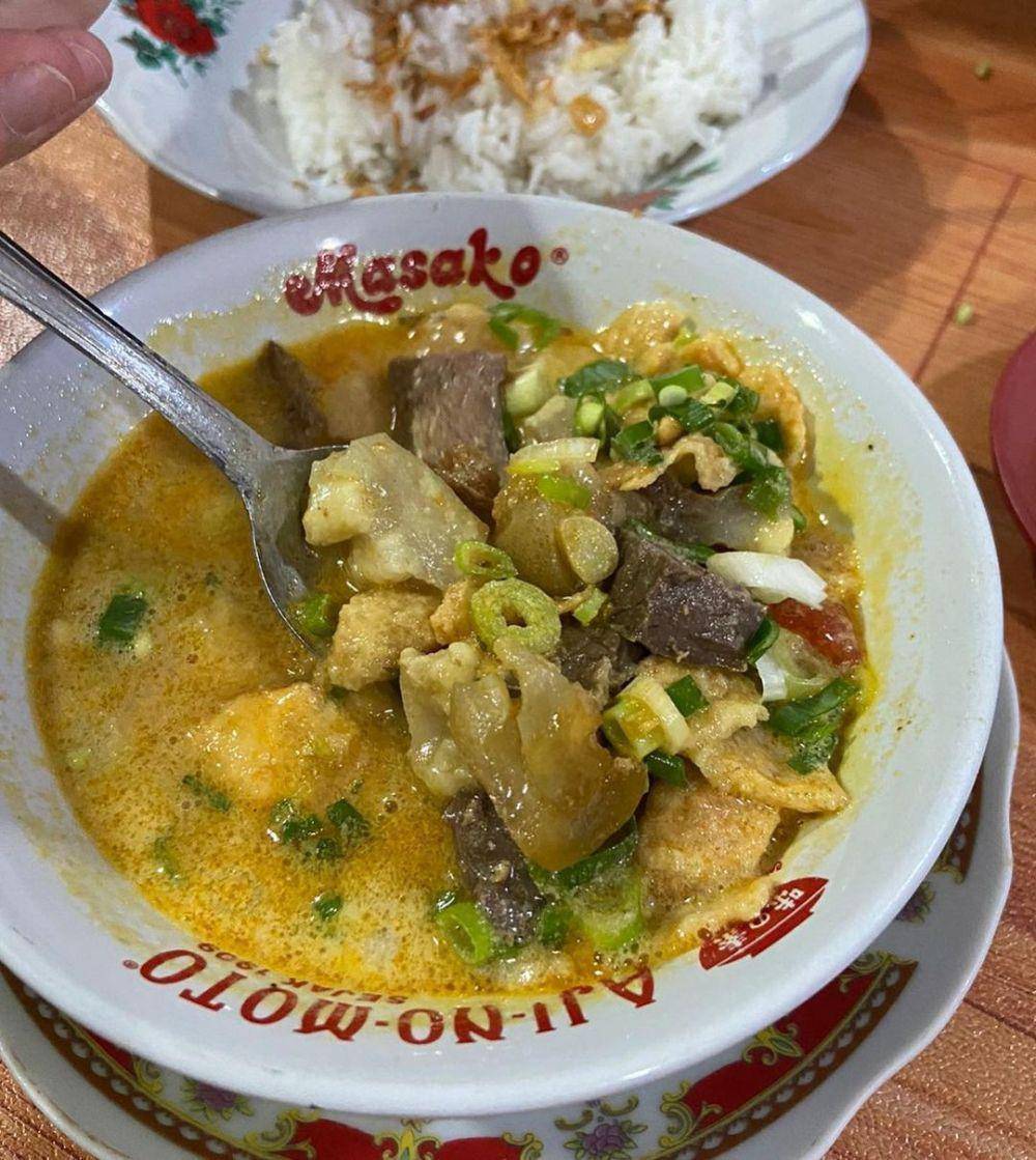 Soto Kaki Sapi Bang Mamat (instagram.com/vonnyeyd)