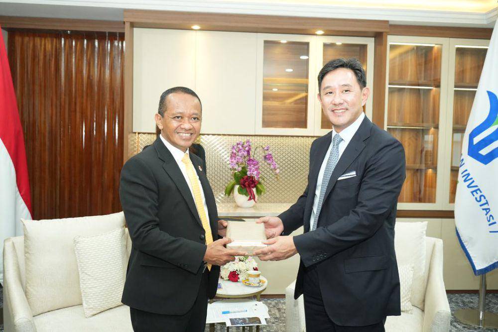 Bahlil Lahadalia bertemu dengan Choi Yun-beom, Executive Chairman dan CEO Korea Zinc yang berkolaborasi dengan Indonesia melalui investasi pengolahan nikel pada Rabu (6/9/2023). (instagram.com/bahlillahadalia)