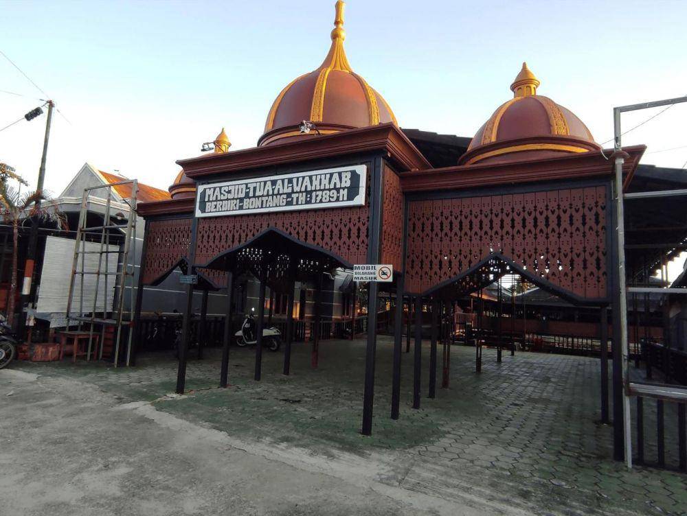 Potret Masjdi Al Wahhab di Bontang Kuala (jadesta.kemenparekraf.go.id)