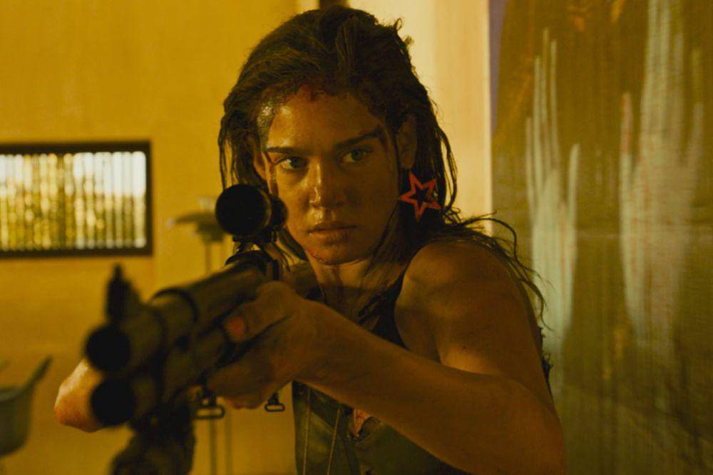 Matilda Lutz dalam film Revenge (dok. Canal+/Revenge)