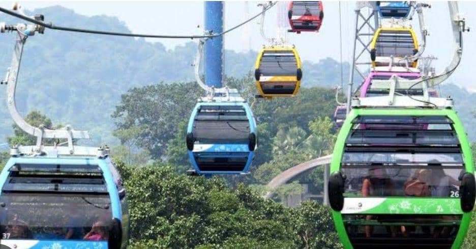 Kereta gantung, alternatif biaya murah daripada kereta api.