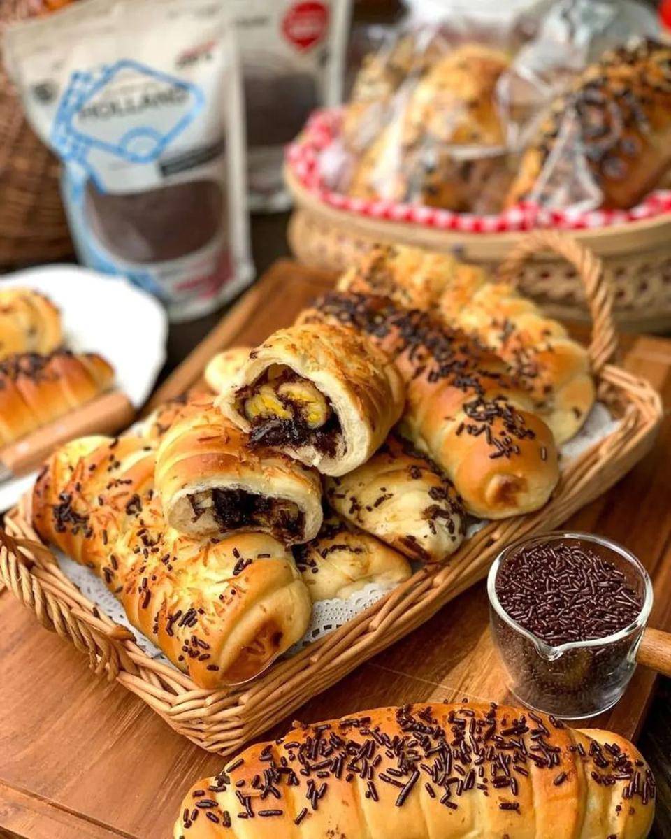 roti pisang cokelat (instagram.com/maskaanenakdansehat)
