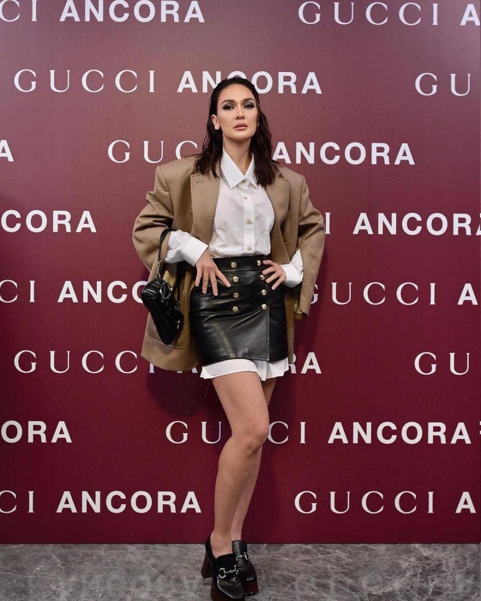 ide gaya semi formal ala Luna Maya (instagram.com/lunamaya)