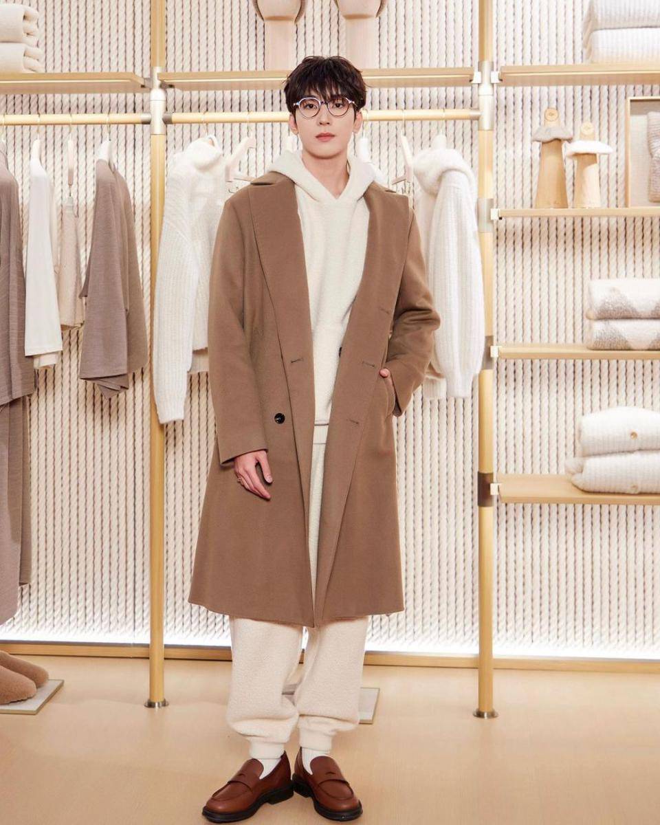 Wonwoo SEVENTEEN (instagram.com/everyone_woo)