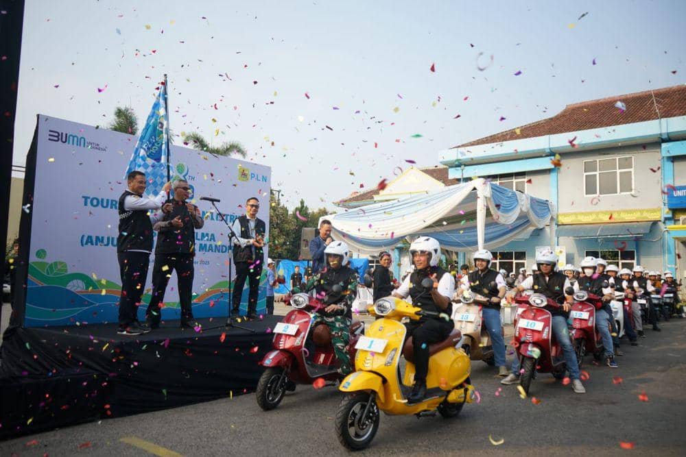 Gencar Kampanye Kendaraan Zero Emisi, PLN Touring Kendaraan Listrik