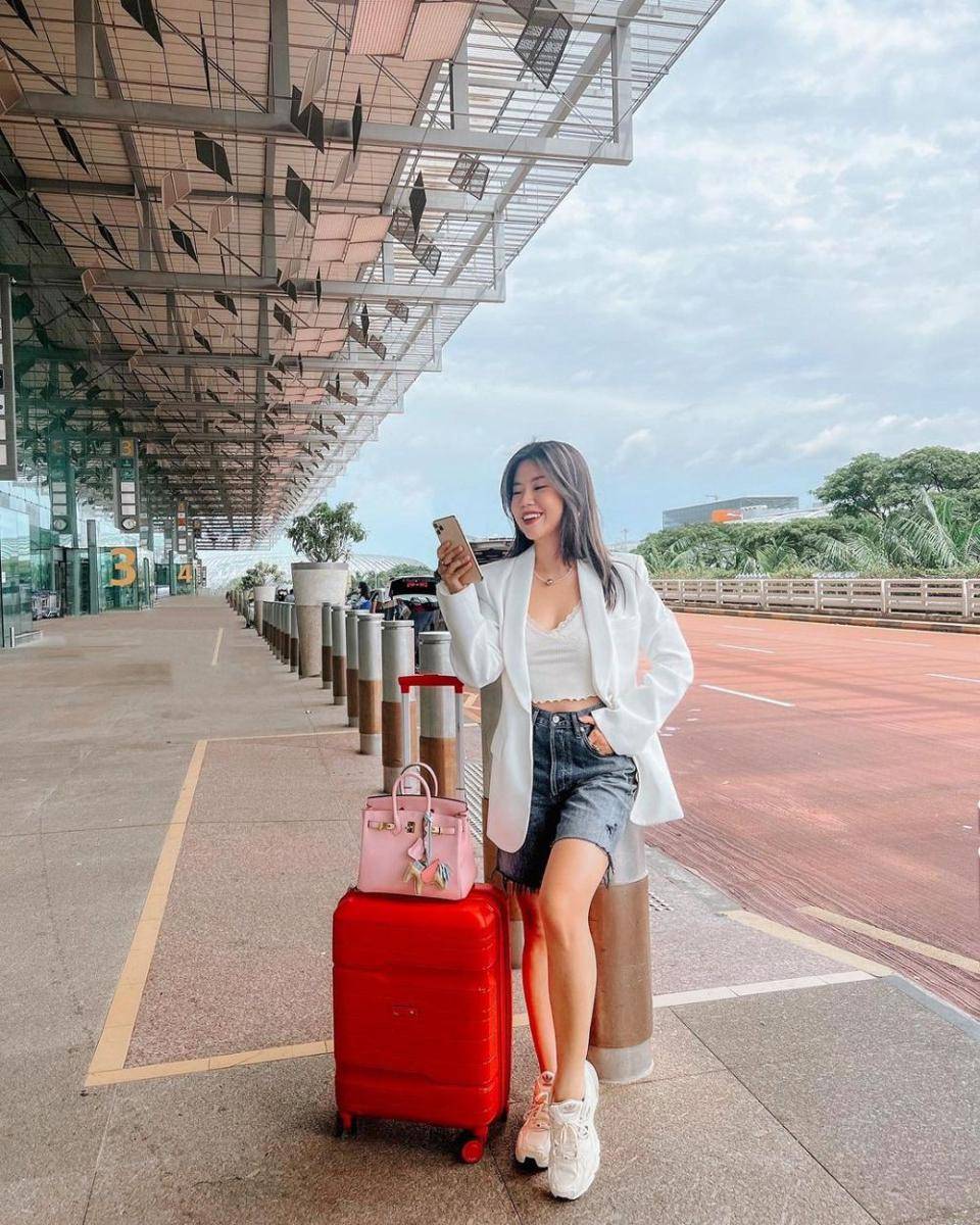 OOTD simpel ala Titan Tyra (instagram.com/titantyra)